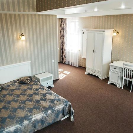 Belastok Hotel Nyaszvizs Kültér fotó
