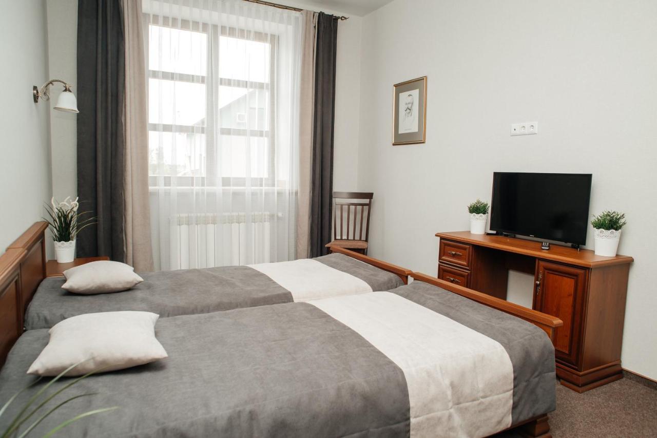 Belastok Hotel Nyaszvizs Kültér fotó