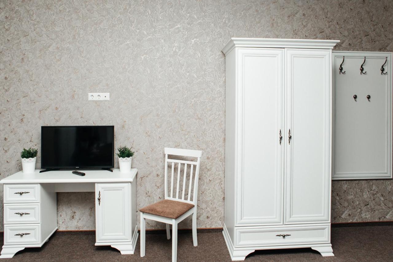 Belastok Hotel Nyaszvizs Kültér fotó